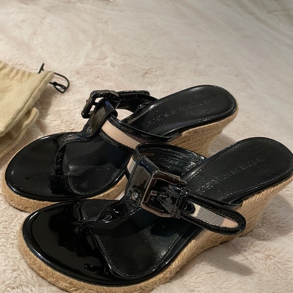 Authentic Burberry Wedges (Comes with Bag) - EU 37/US 6.5 Great Condition! - Picture 2 of 4